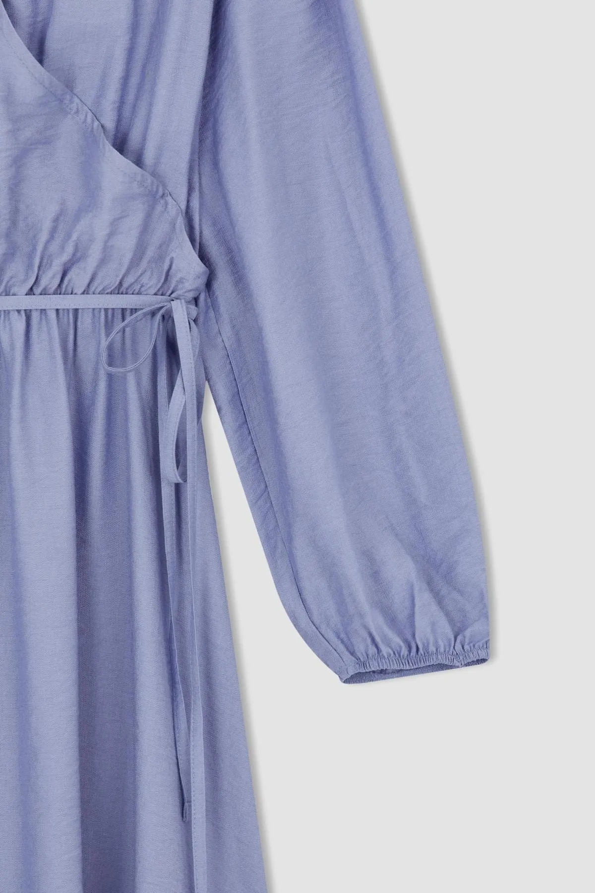 DeFacto  A-Linien-Maxi-Langarmkleid mit Rundhalsausschnitt