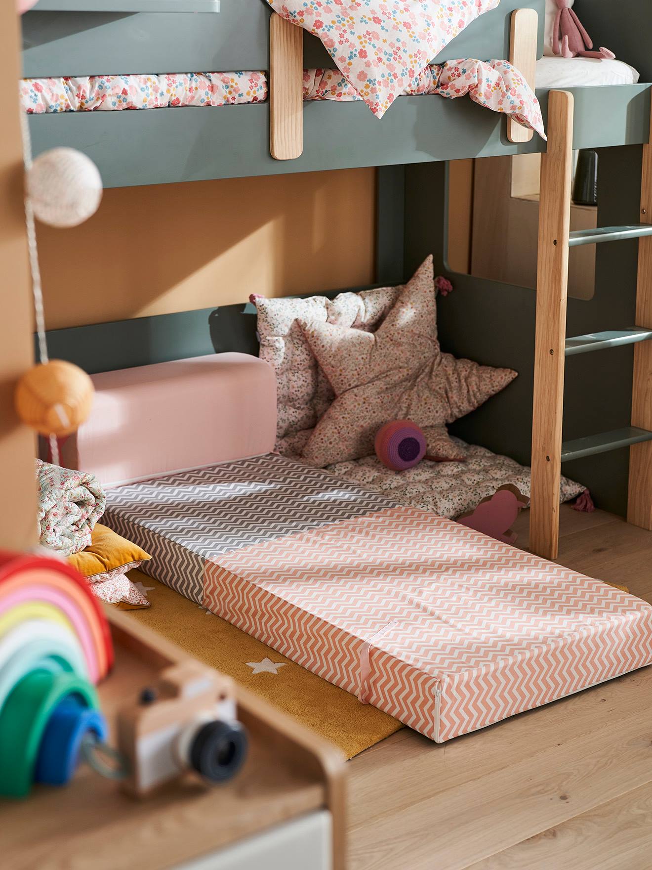 Vertbaudet Kindersessel mit Schlaffunktion - rosa