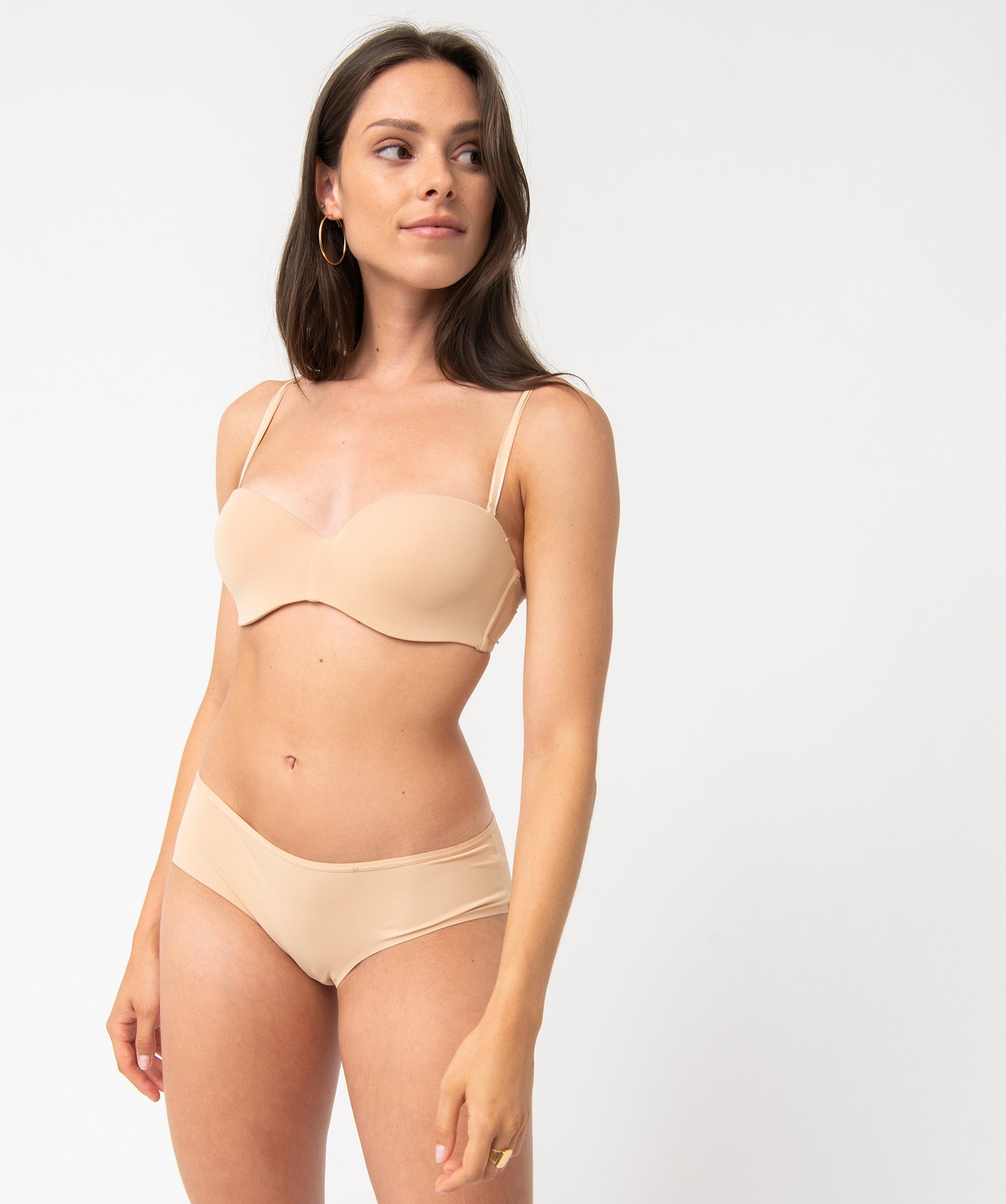 Soutien-gorge bandeau en microfibre avec bretelles muti-pos... beige clair | GEMO