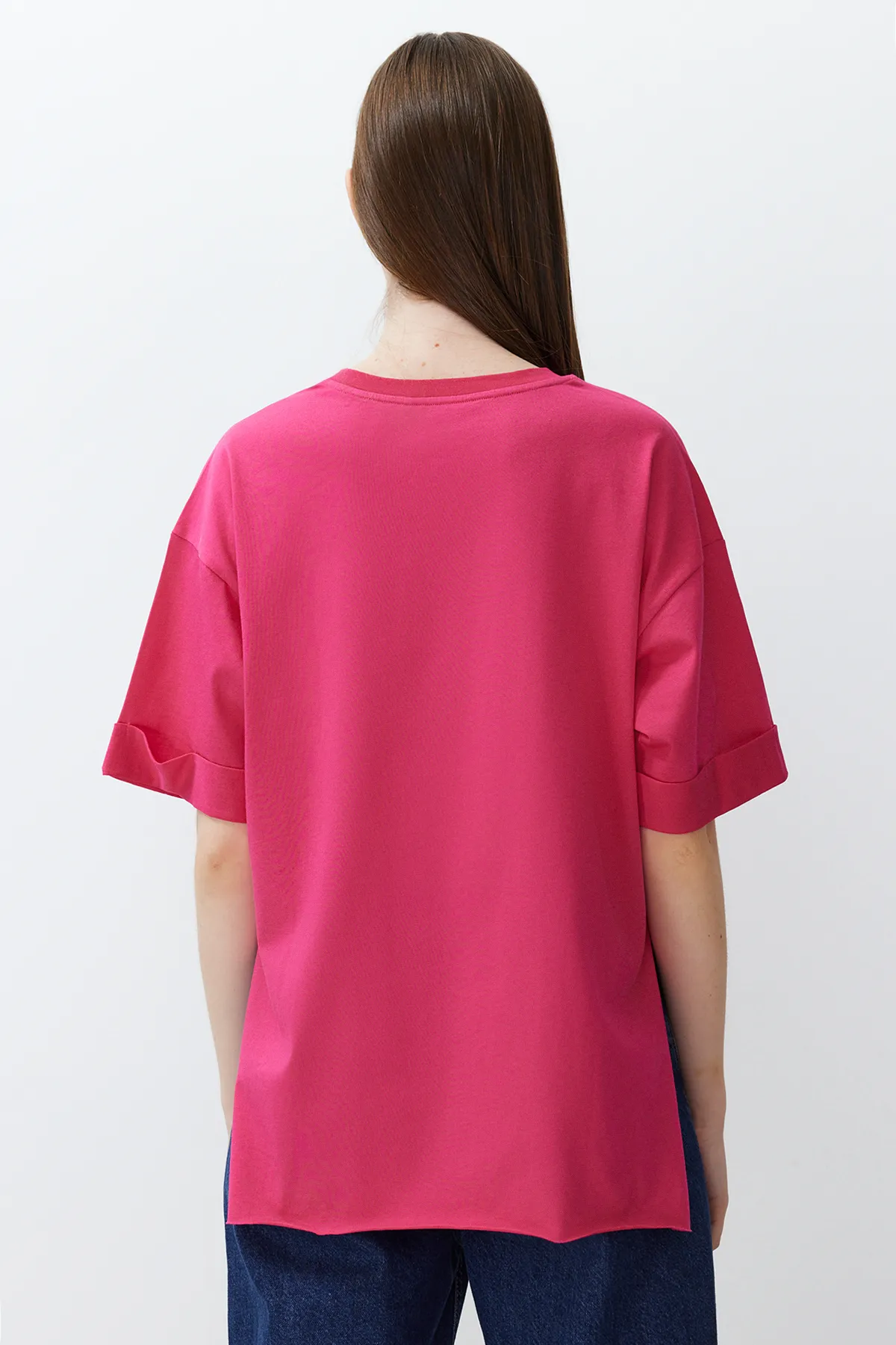 Trendyol Collection  Rosa, 100 % Baumwolle, zweiarmig, asymmetrisches Boyfriend-Strick-T-Shirt TWOSS20TS0828