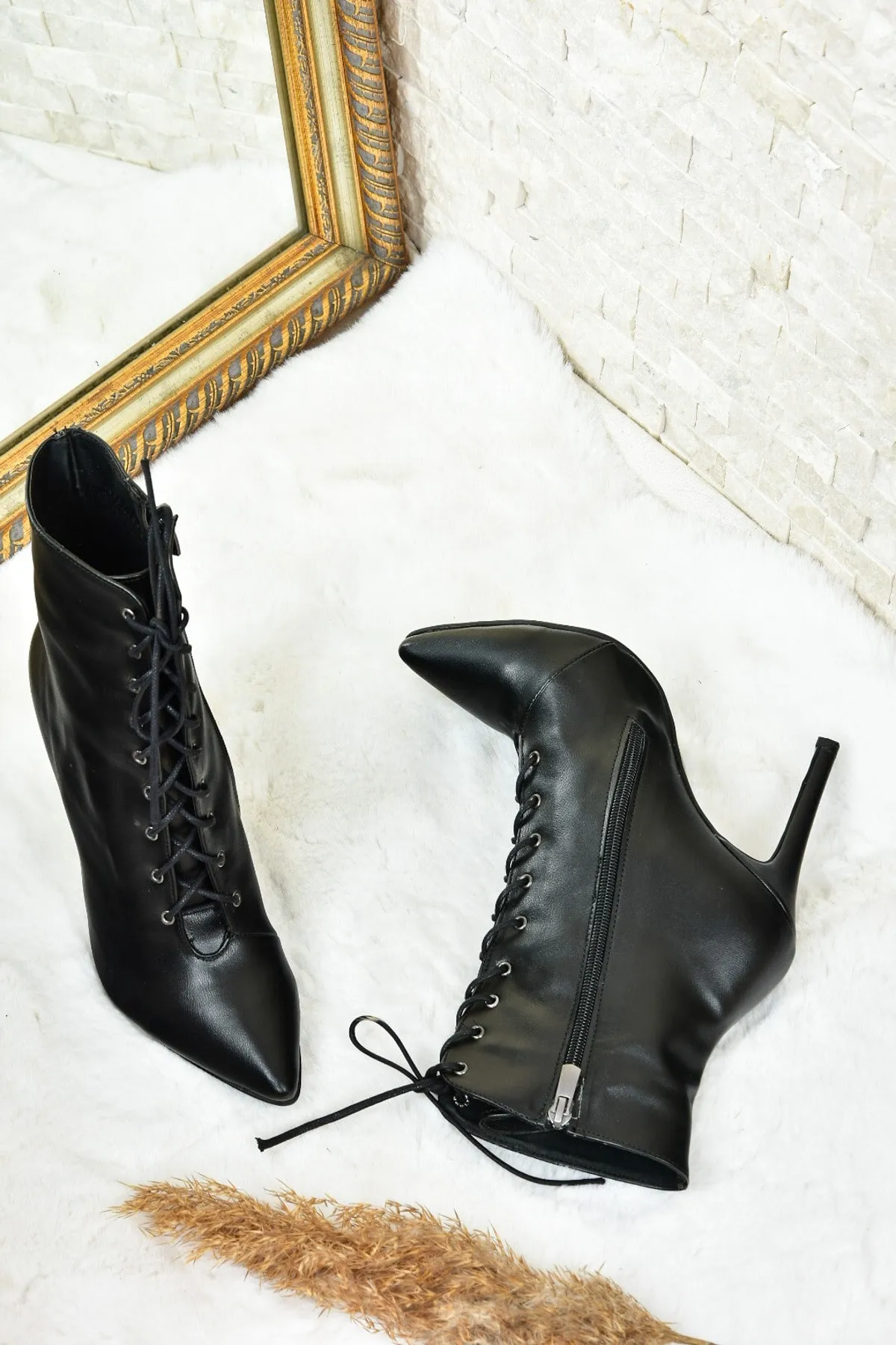 Fox Shoes  Schwarze, dünne, hochhackige Damenstiefel L372493509