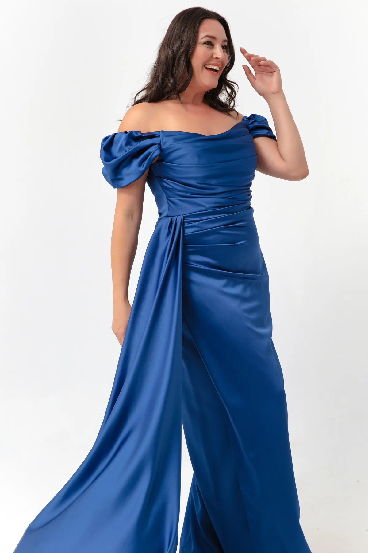 Lafaba  Langes Satin-Abendkleid und Abschlusskleid mit U-Boot-Ausschnitt für Damen in Indigo