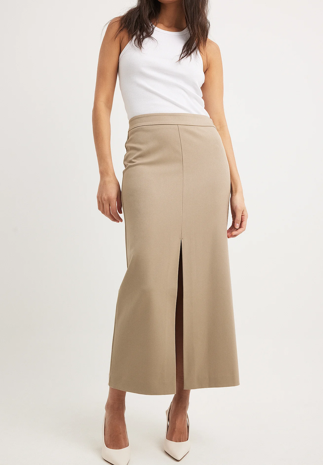 NA-KD TAILLIERTER MIDI MIT FRONTSCHLITZ - Falda larga