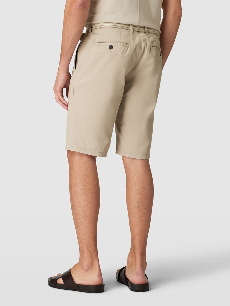 Bermudas mit Stoffgürtel in sand