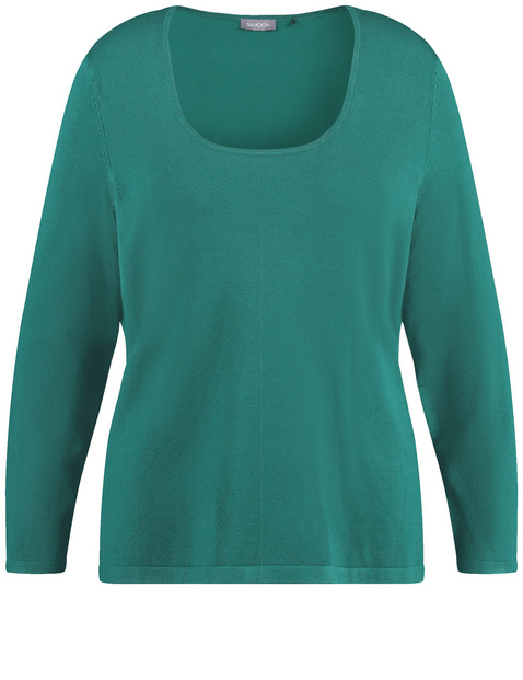 Figurbetonter Basic Pullover aus Feinstrick
