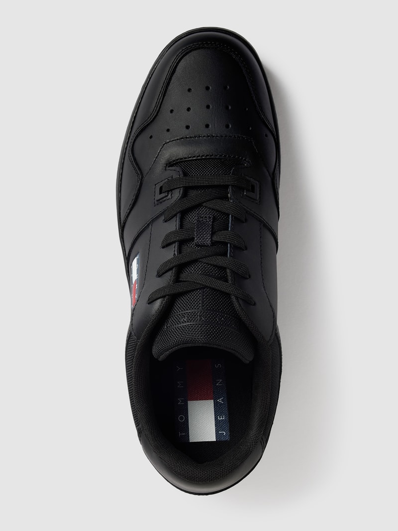 Sneaker aus Leder-Mix in schwarz