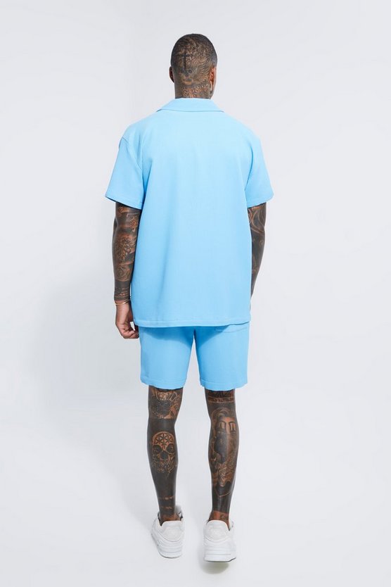 Oversize Hemd und Shorts