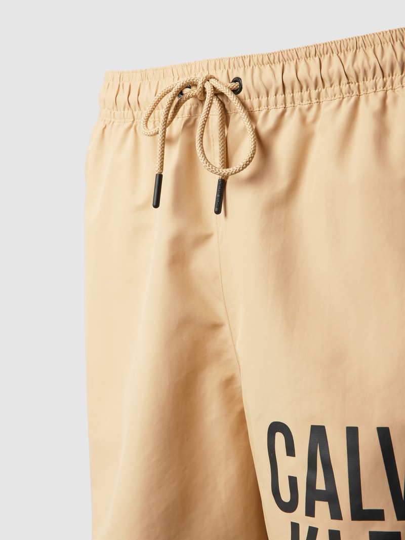 Badehose mit Label-Print in beige
