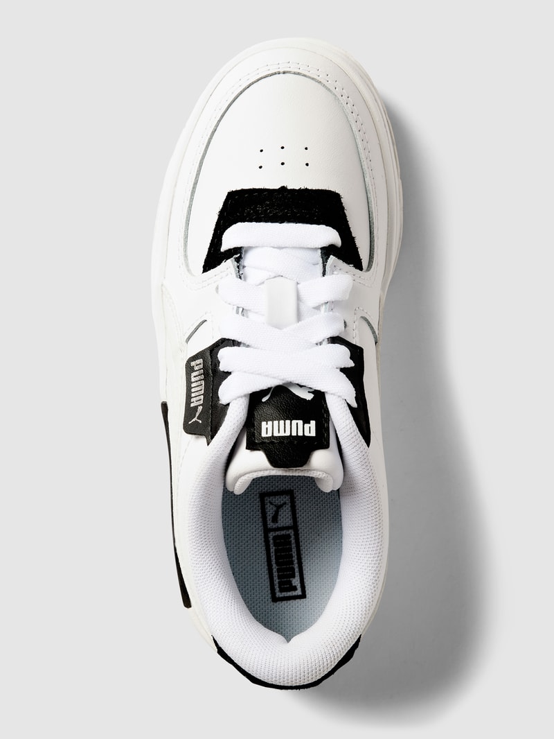 Sneaker mit Kontrastbesatz Modell 'CALI' in weiß