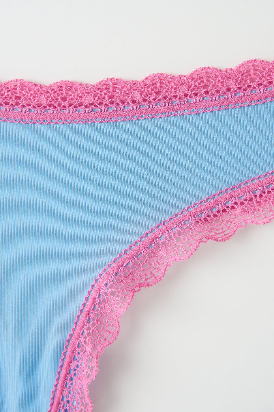 Rib string