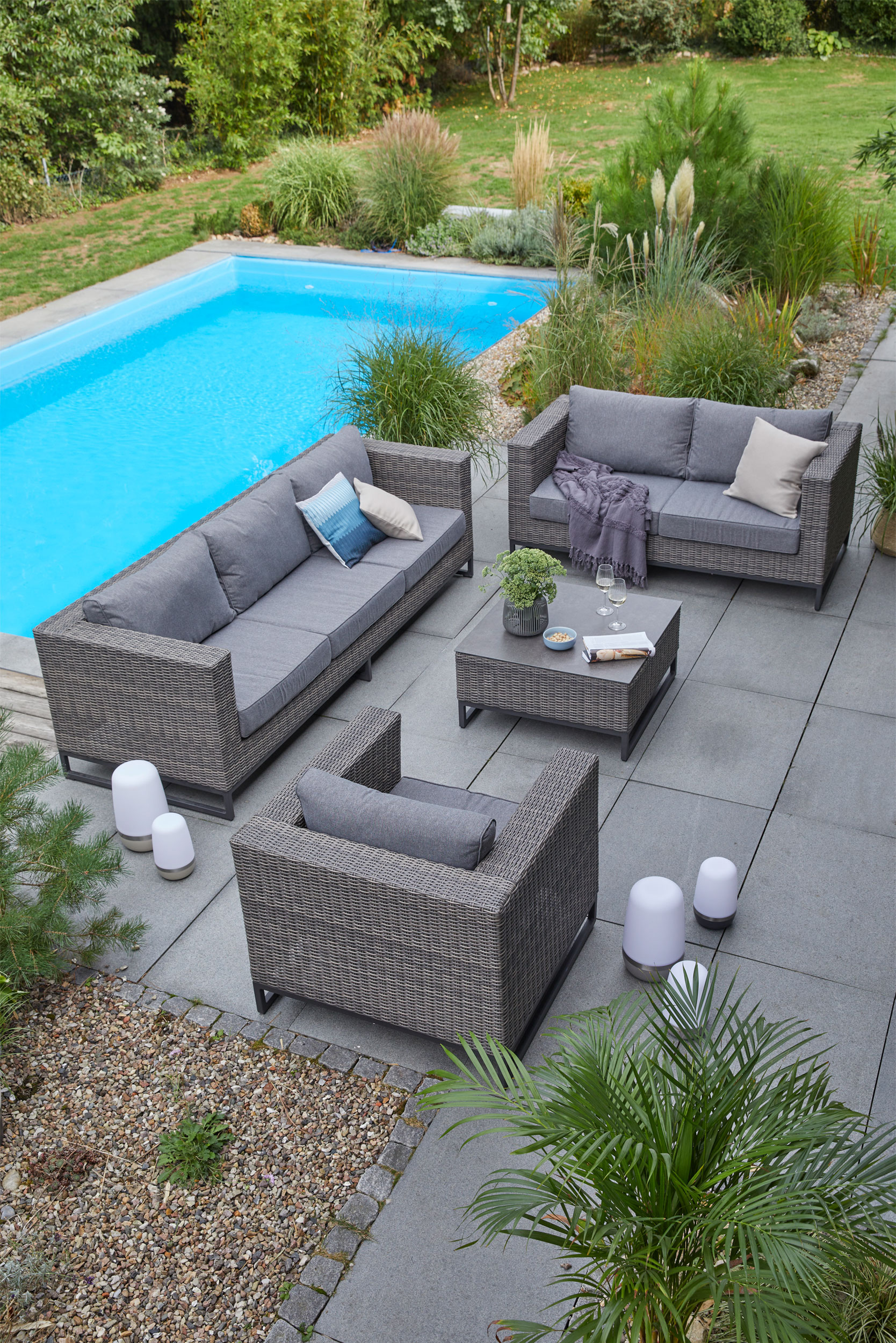 OUTDOORGartenlounge 2- Sitzer