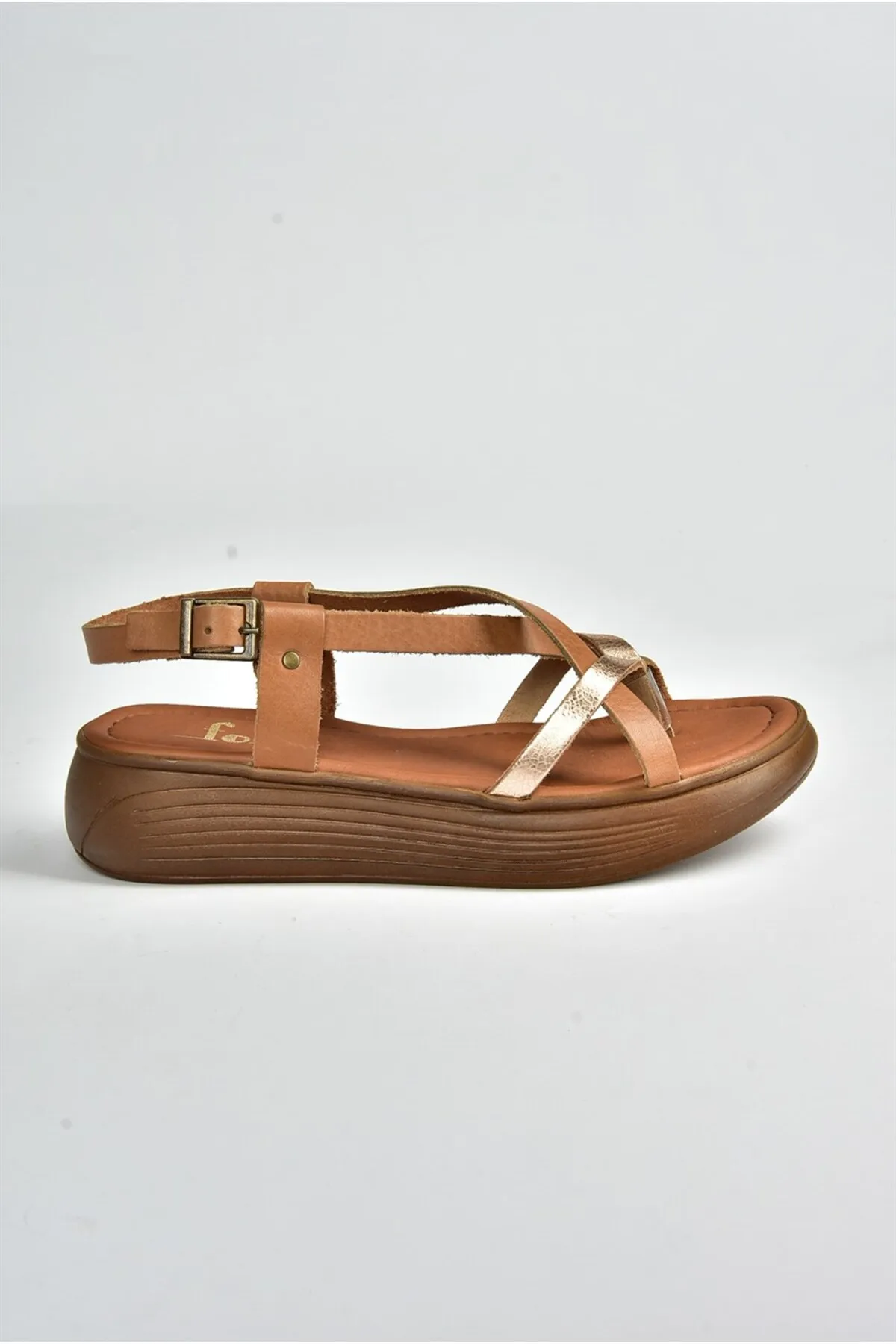Fox Shoes  Hellbraune/kupferfarbene Flip-Flops für Damen aus echtem Leder M291050703