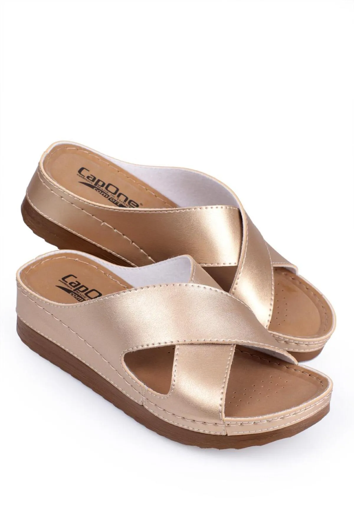 Capone Outfitters  Capone Z0632 Gold Anatomische Komfort-Hausschuhe für Damen
