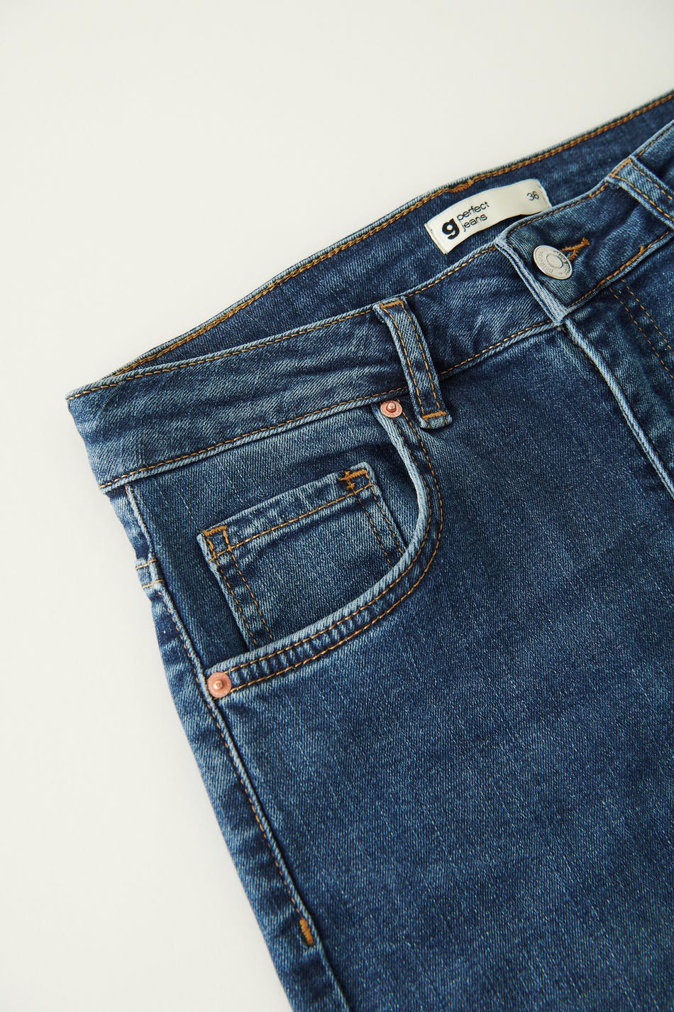Slim bootcut jeans