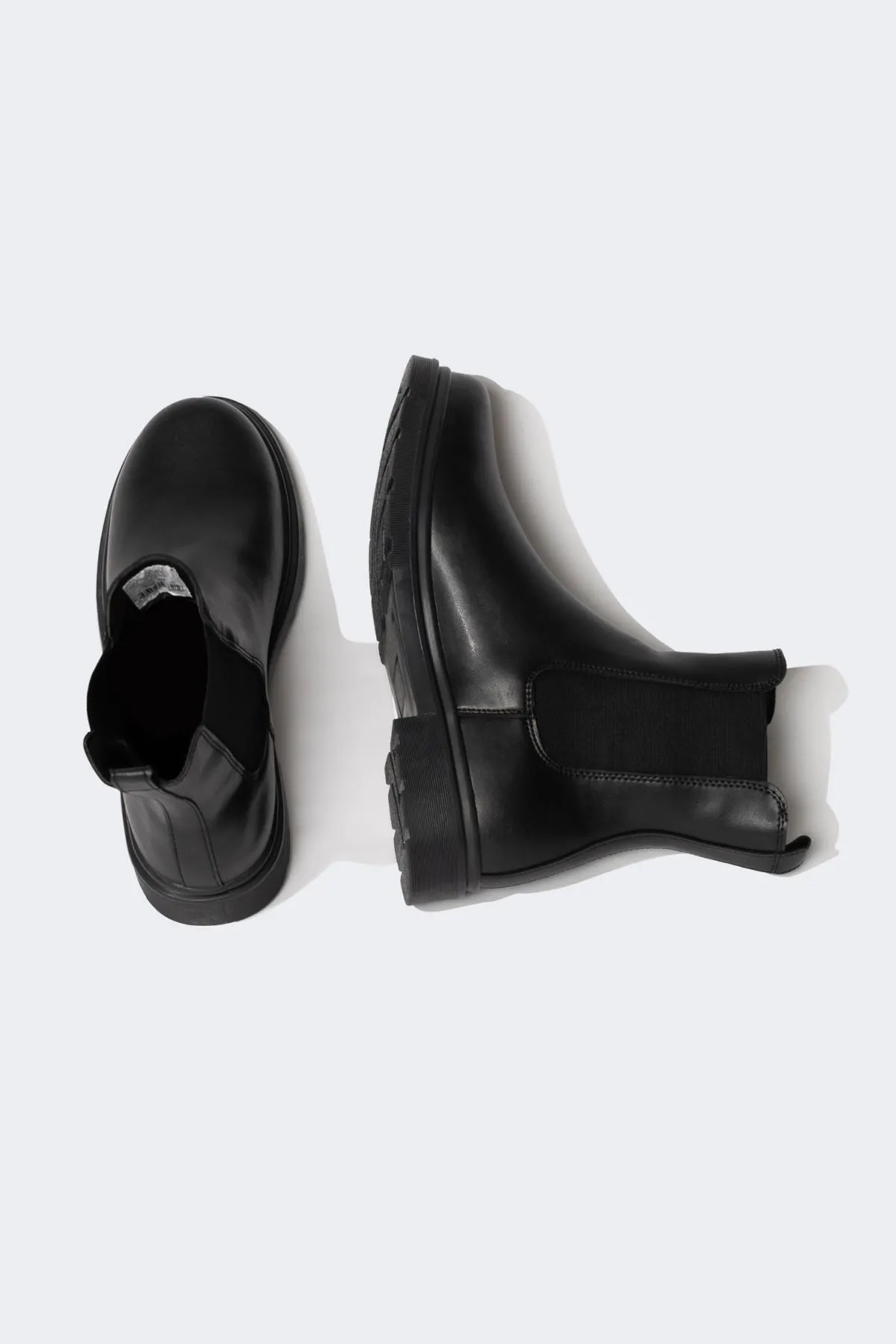 DeFacto  Damenstiefel aus Kunstleder mit flacher Sohle
