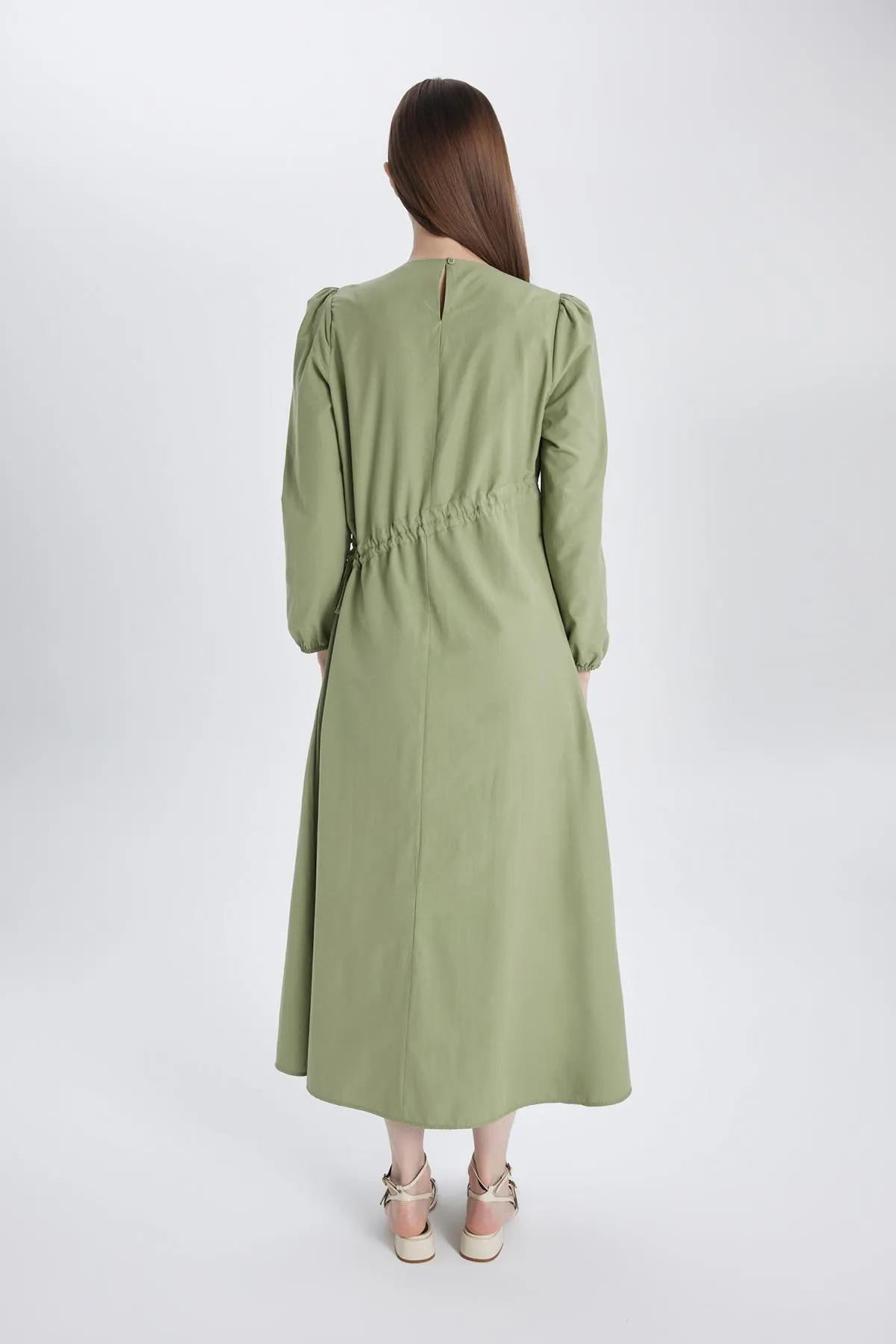 DeFacto  Popeline-Langarmkleid mit normaler Passform und Rundhalsausschnitt A9409ax24sp
