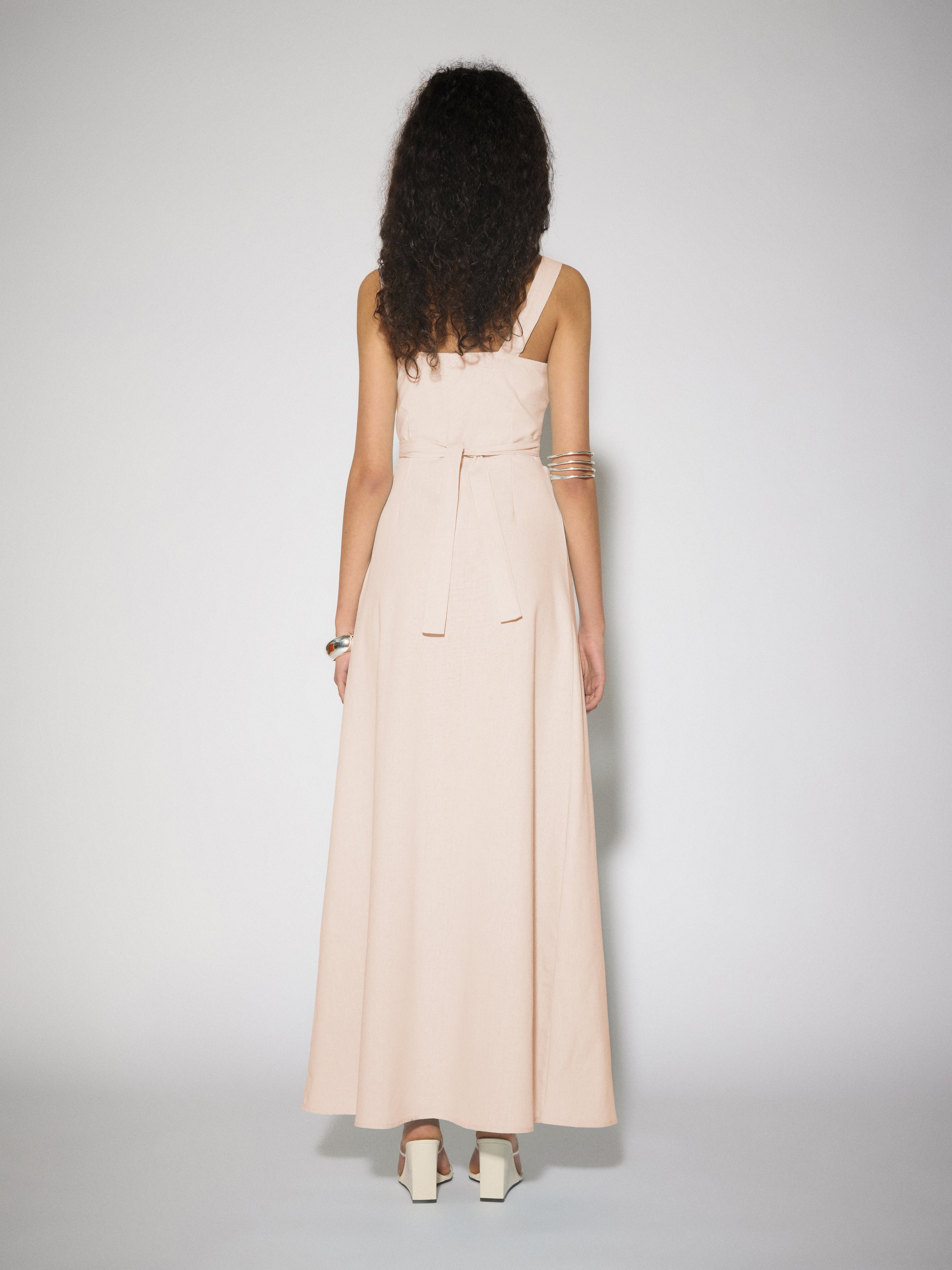 SOMETHINGNEW X KLARA HELLQVIST Langes Kleid