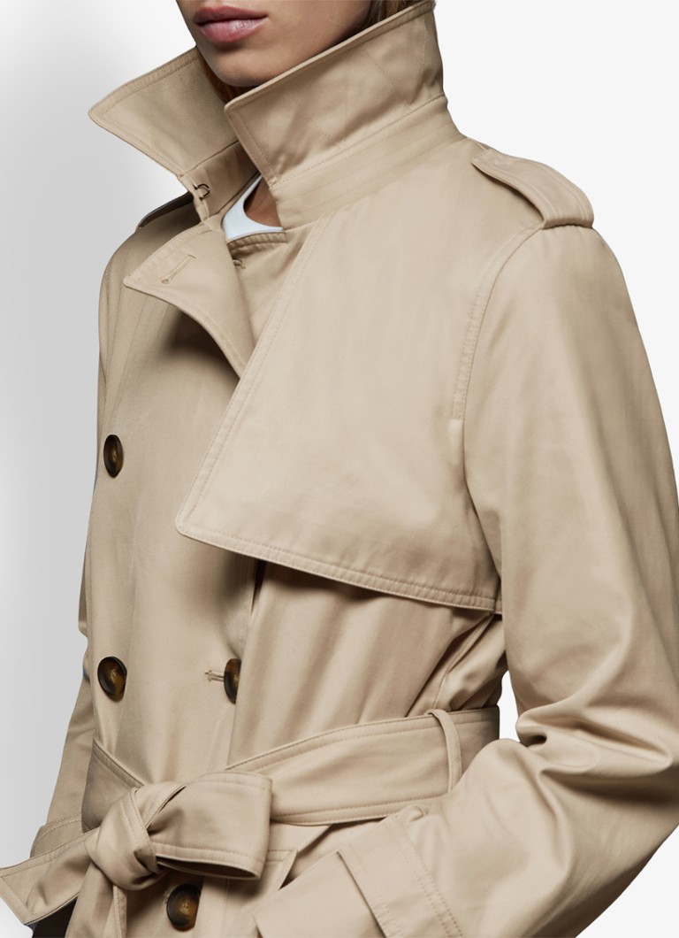 Reiss Azura zweireihiger Trenchcoat mit abnehmbarer Kapuze