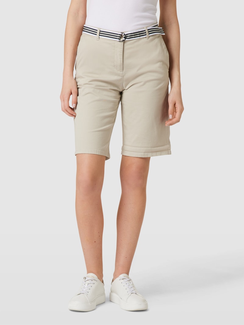 Chino-Shorts mit Leistentasche in sand