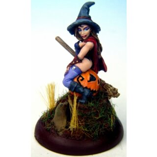 Elise, The Witch (REA02869)