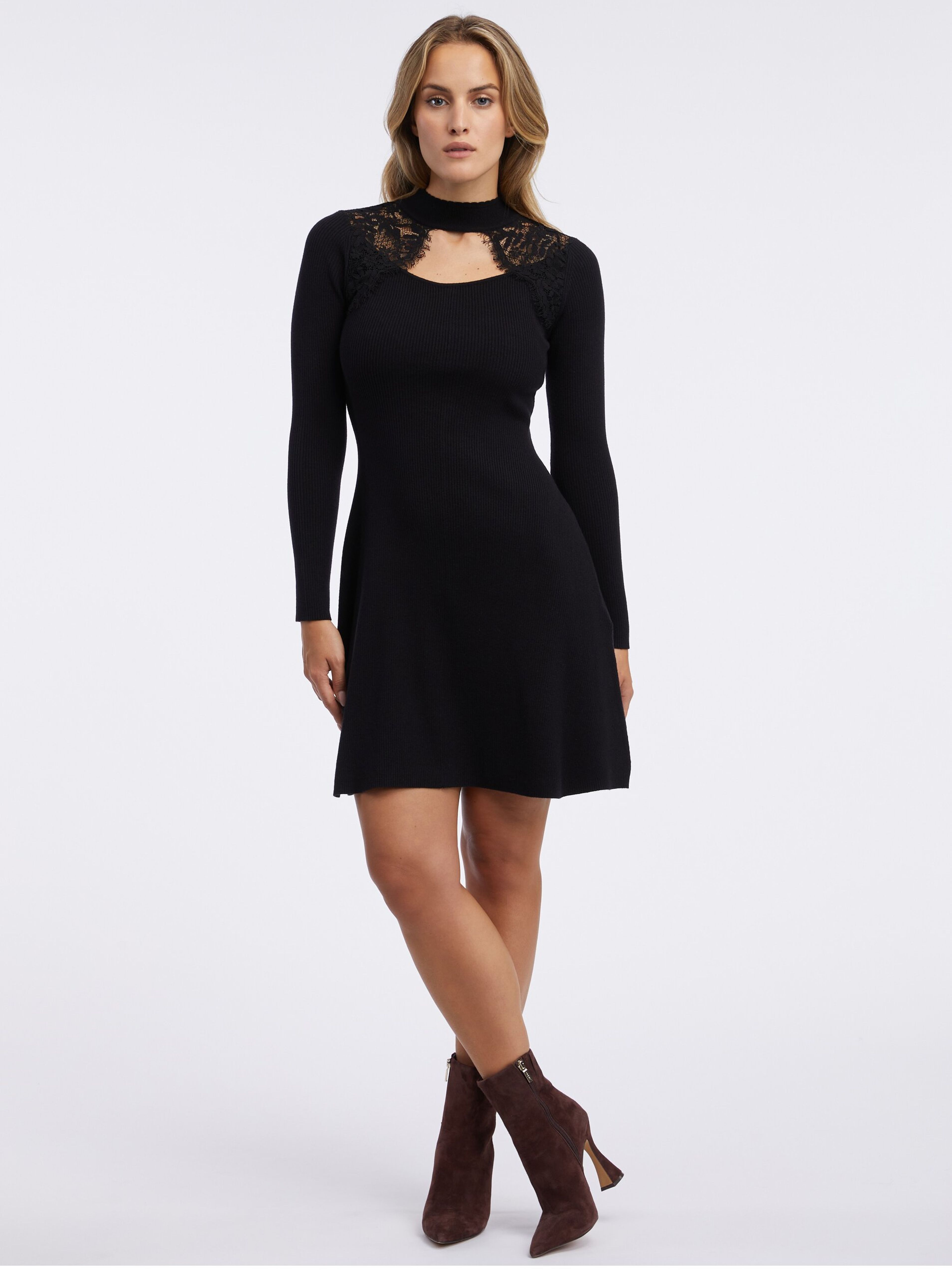 Schwarzes Damenstrickkleid ORSAY