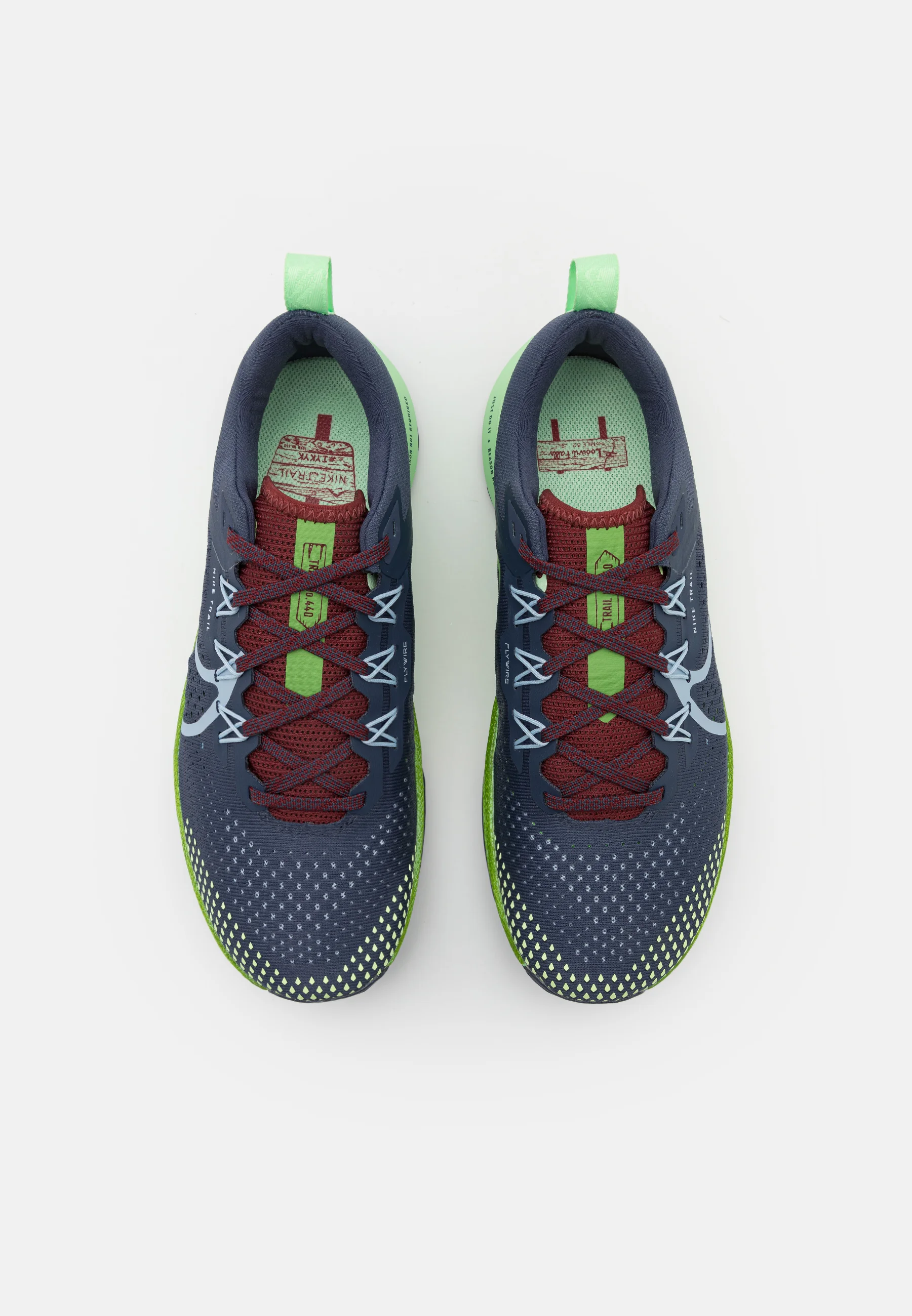 Nike Performance REACT PEGASUS TRAIL 4 - Zapatillas de trail running