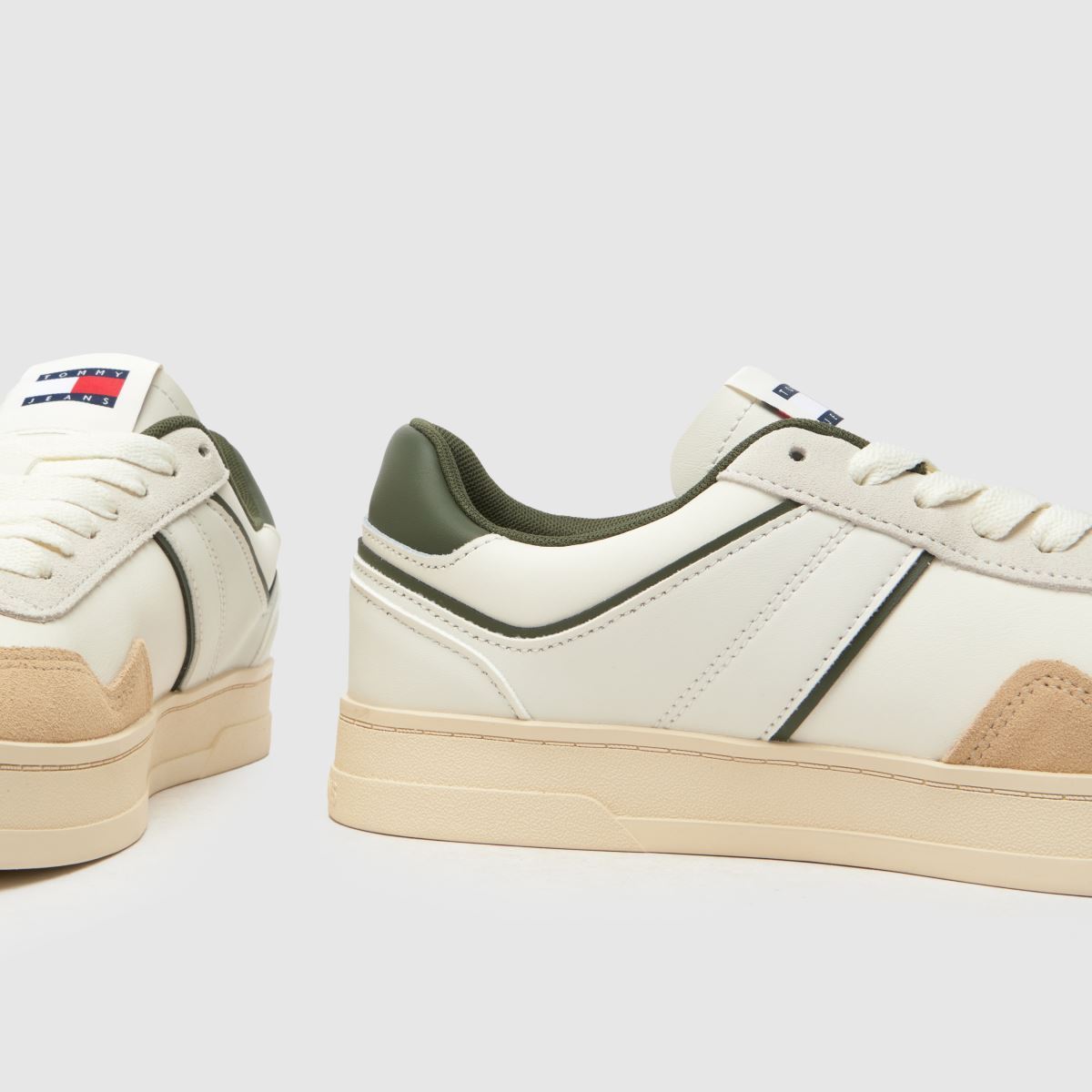 Tommy Jeans greenwich retró sportcipő fehér és bézs színben