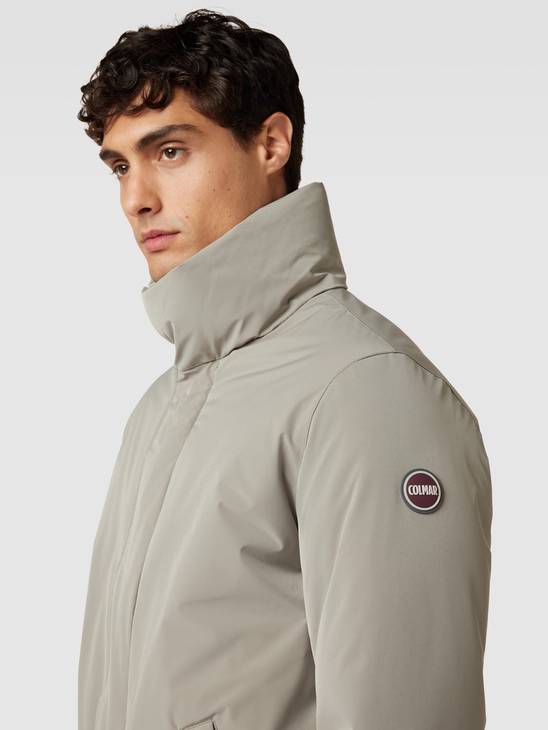 Jacke mit Stehkragen in taupe