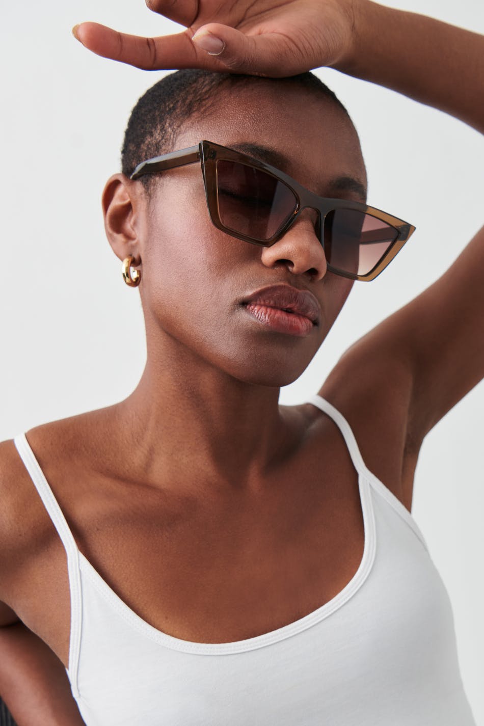 Sharp cateye sunglasses