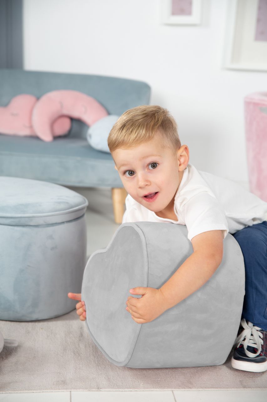 Roba Kinderhocker in Herzform „Lil Sofa“, bequemer Hocker mit grauem Samtstoff bezogen, Pouf