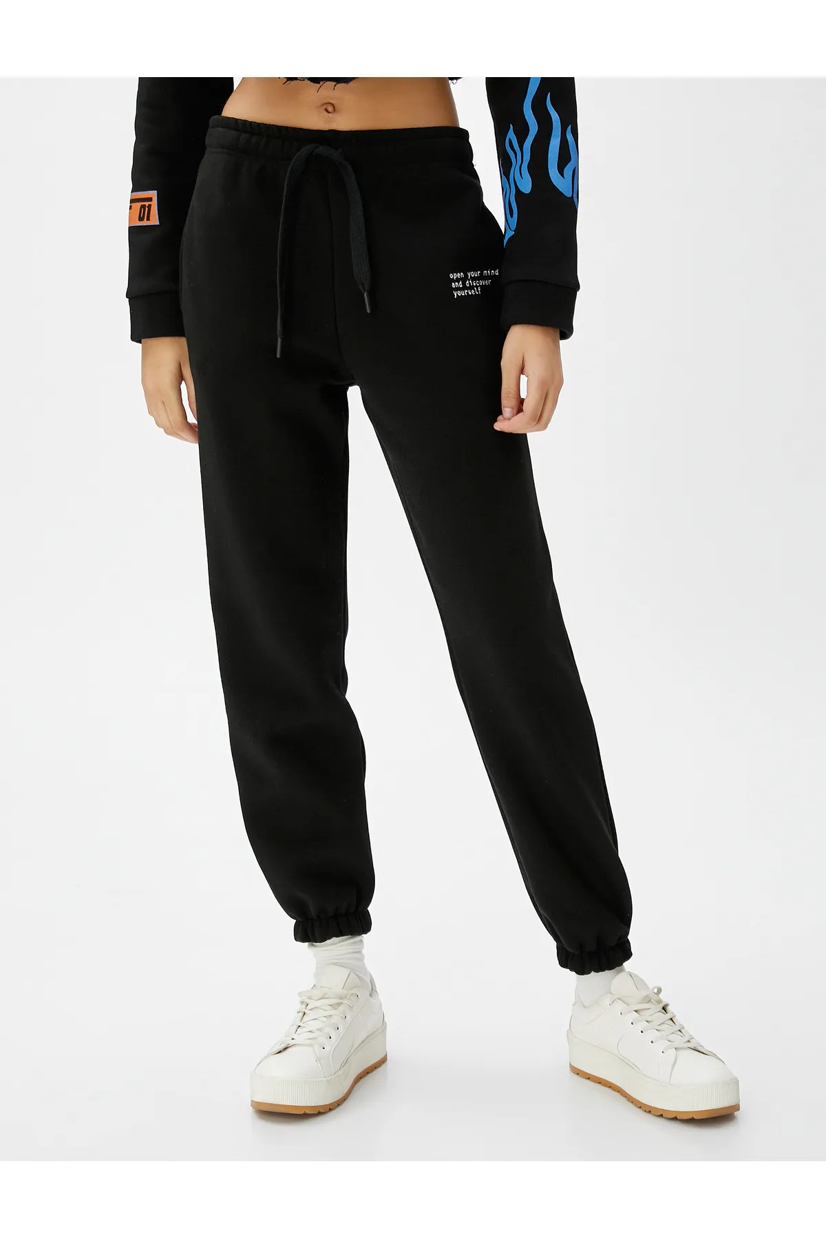 Koton  Jogger-Jogginghose, Spitze, Taillentasche, detailliert bestickt