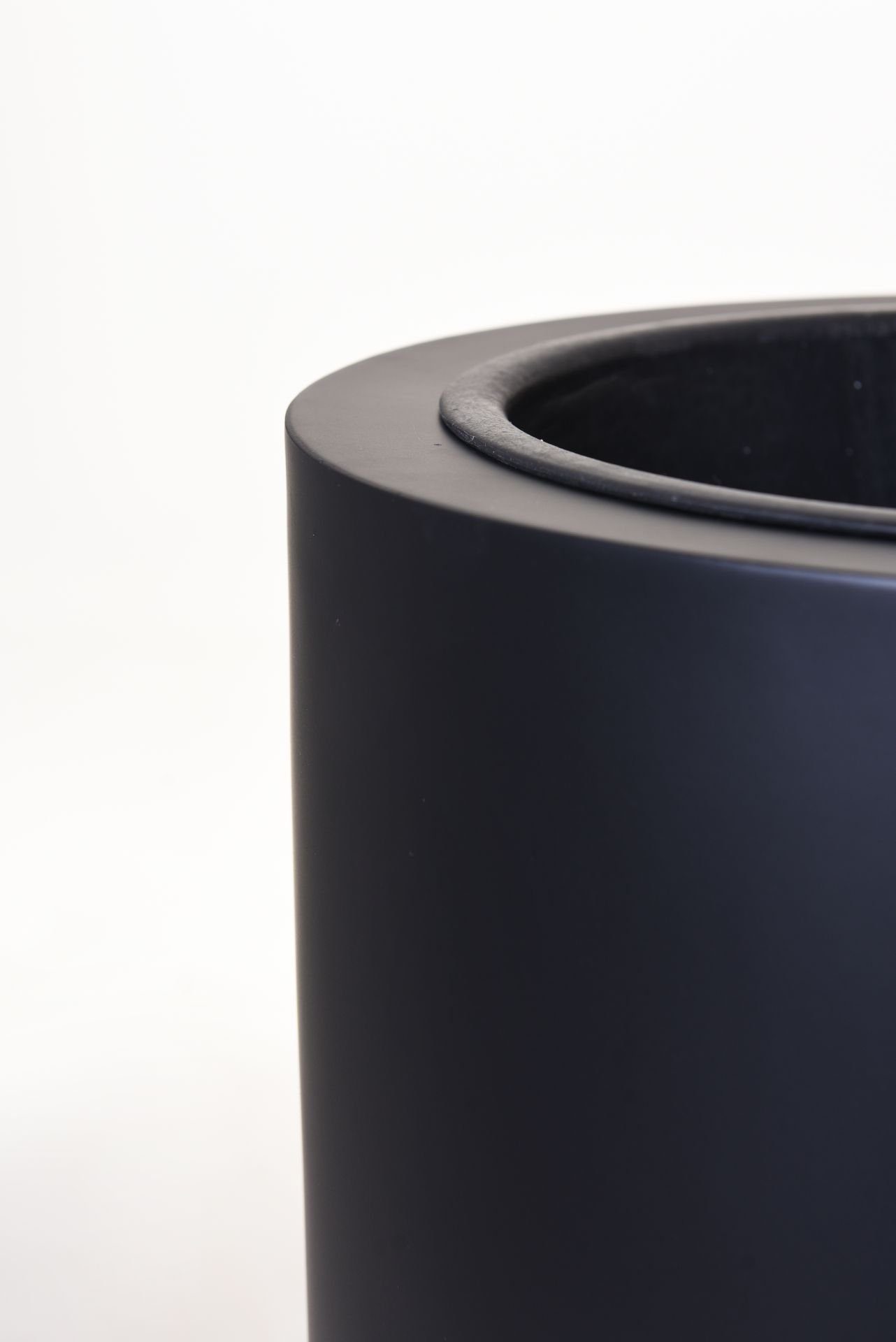 VIVANNO Pflanzkübel Pflanzkübel Pflanzgefäß Fiberglas PILA Schwarz - 37x100 cm