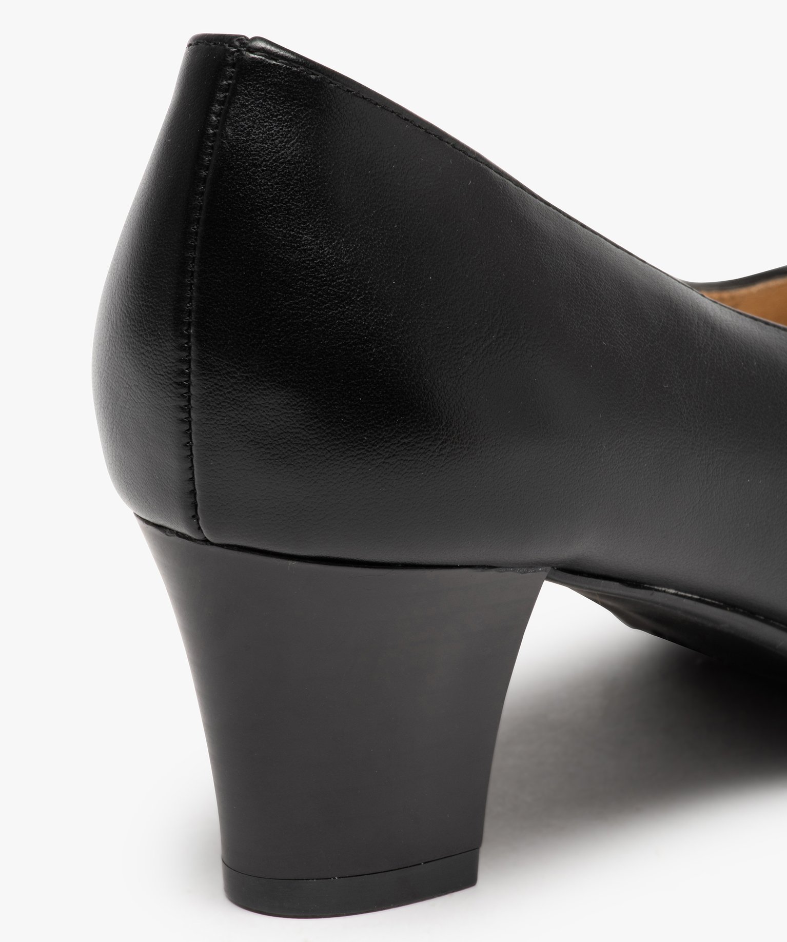 Escarpins femme à talon rainuré et dessus uni noir | GEMO