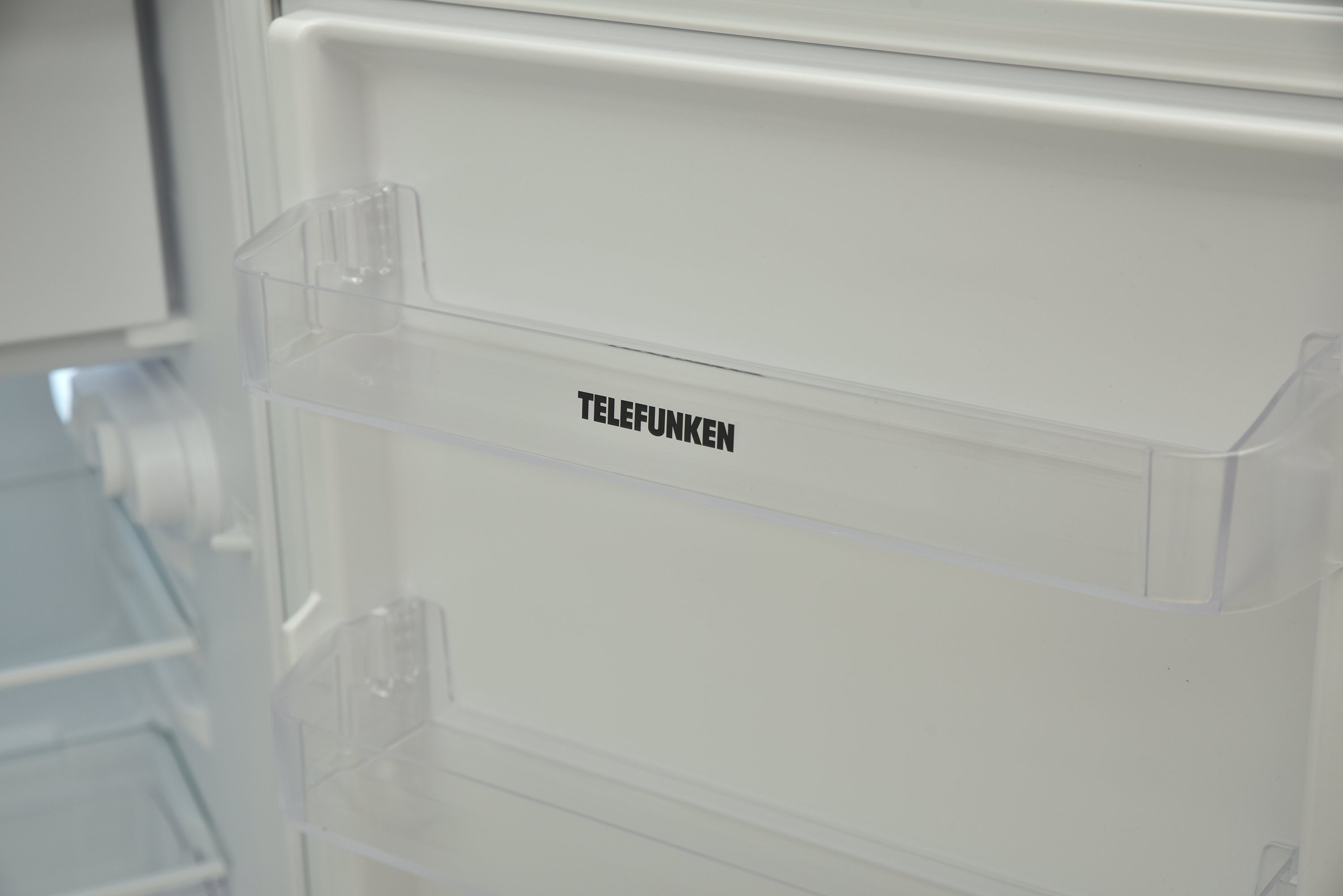 Telefunken Kühlschrank CF-35-130-B, 83.8 cm hoch, 54 cm breit, Mit 4-Sterne-Gefrierfach / 105 L Kühlteil / 17 L Gefrierteil
