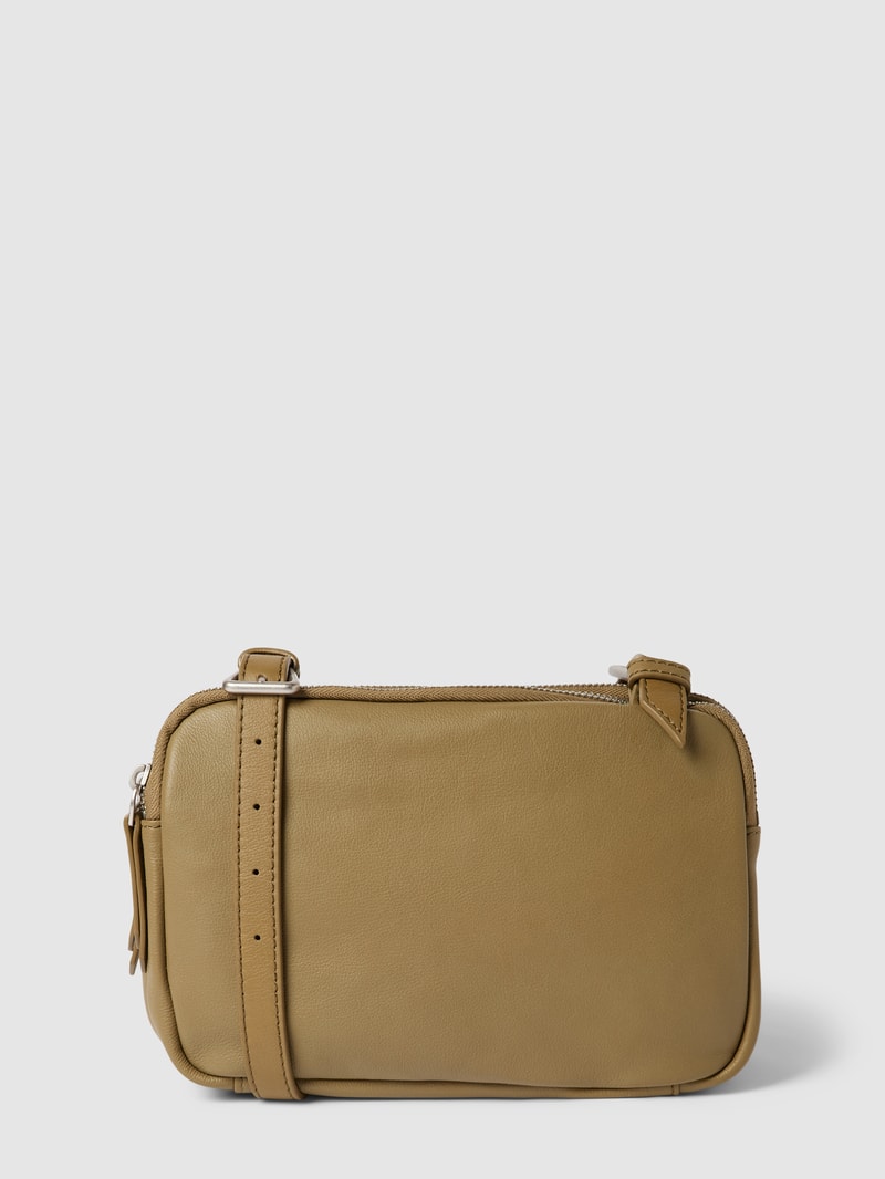 Crossbody Bag mit Label-Detail in schlamm