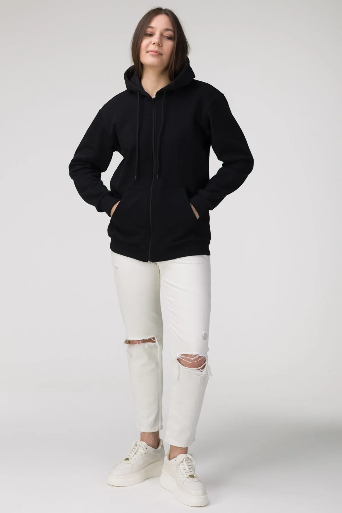 MODAGEN  Unisex-Strickjacke in Übergröße in Schwarz