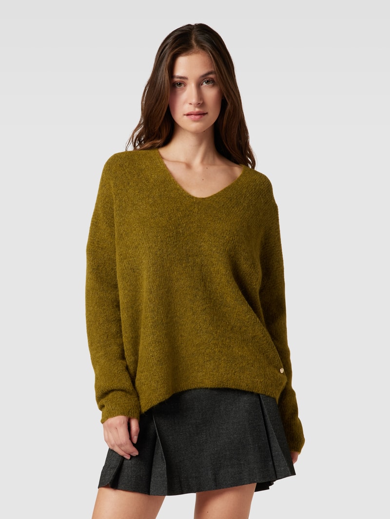 Strickpullover mit V-Ausschnitt Modell 'THORA' in schilf