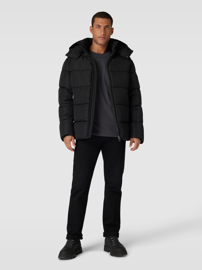 Steppjacke mit Kapuze Modell 'Vastos' in schwarz