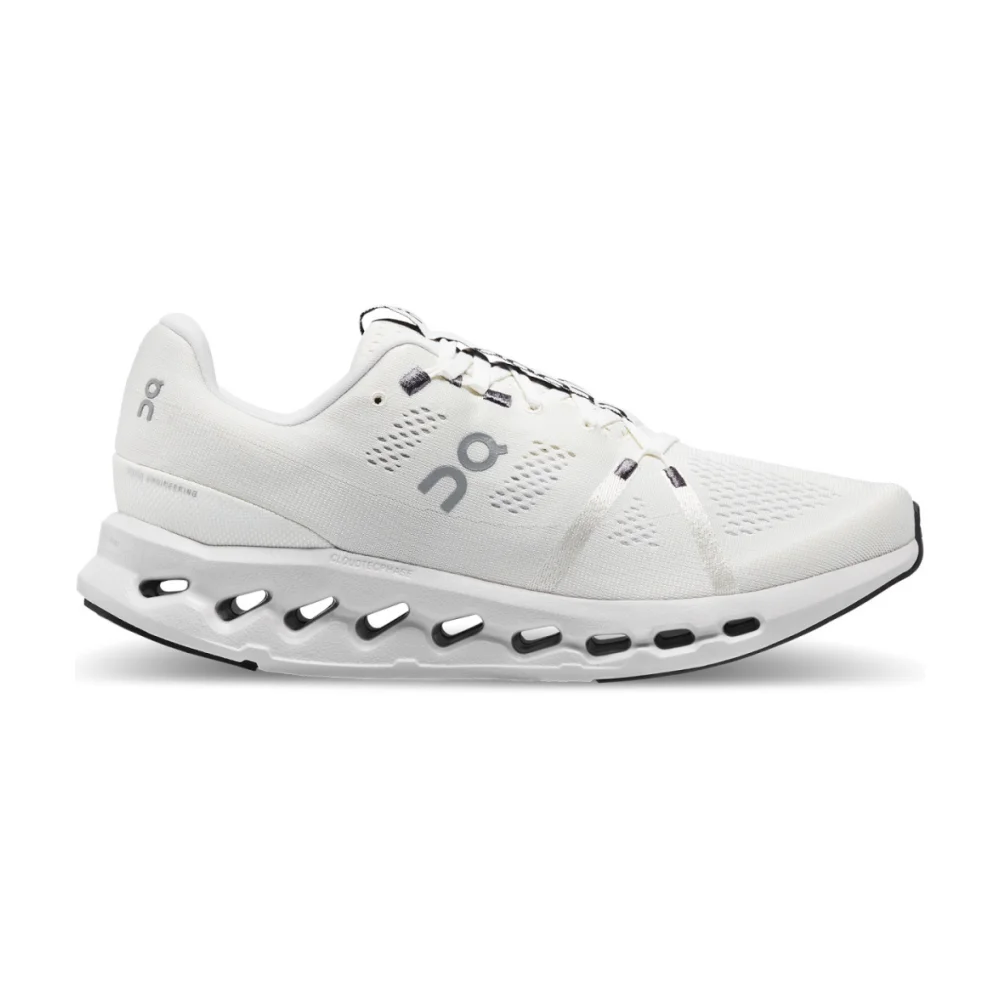 ON Cloudsurfer 3M-D10420664 / weiss