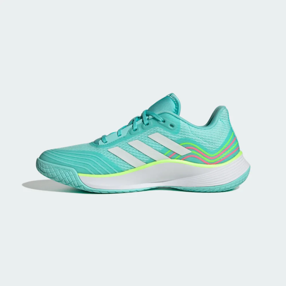 adidas Novaflight HP3365 / weiss