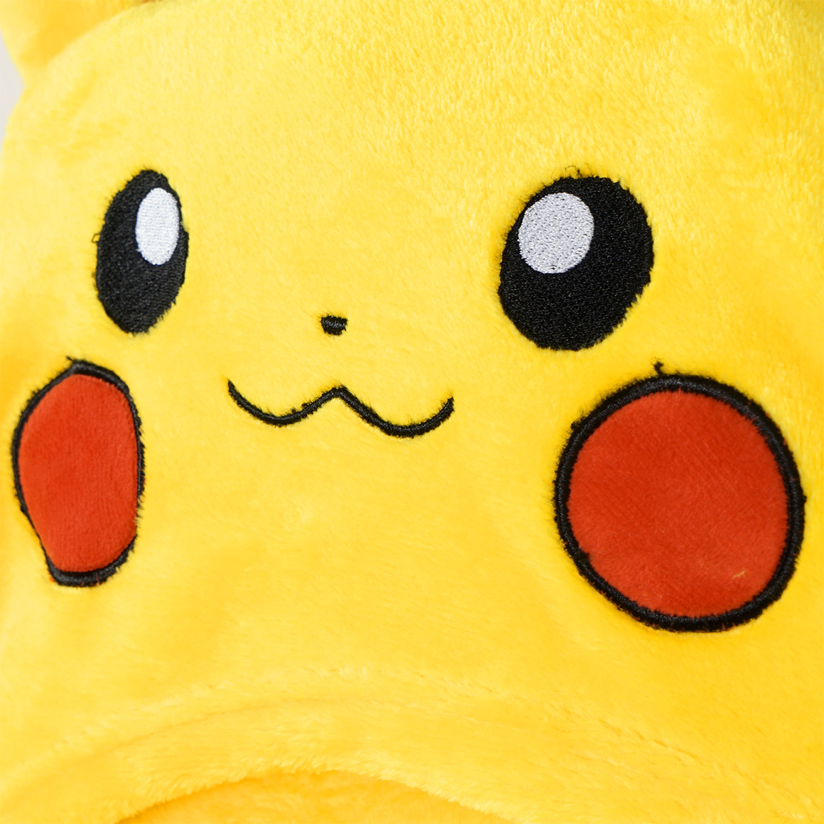 Pokémon Kapuzendecke mit Pikachu