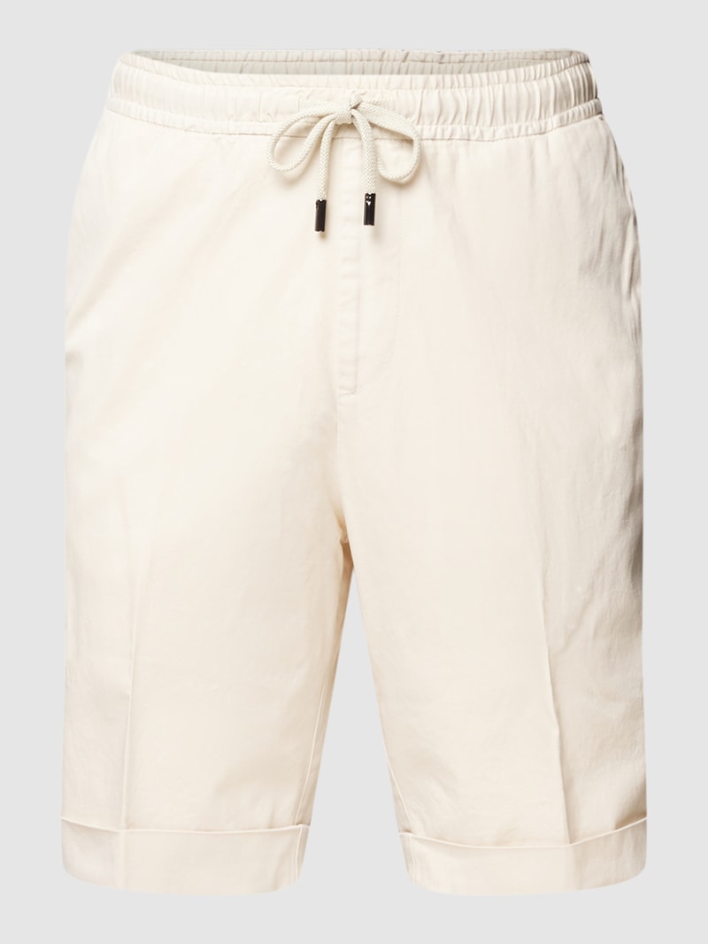 Shorts mit seitlichen Eingrifftaschen in weiß