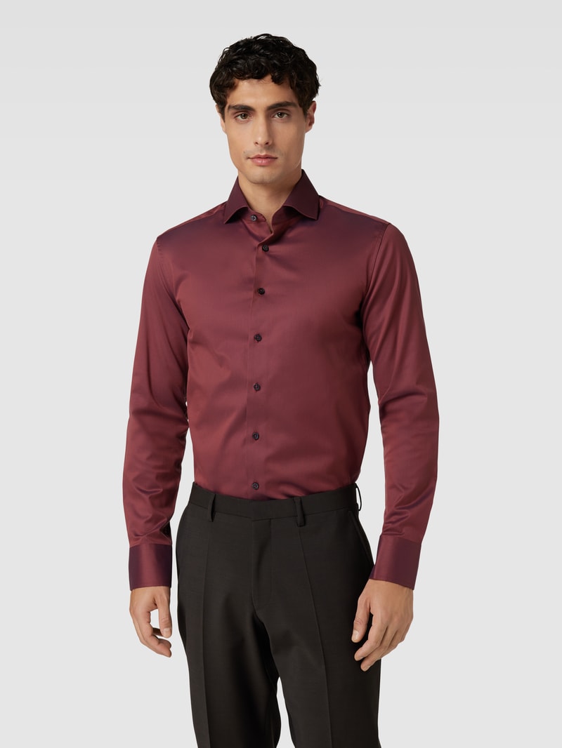 Premium Shirt mit Haifischkragen in bordeaux rot
