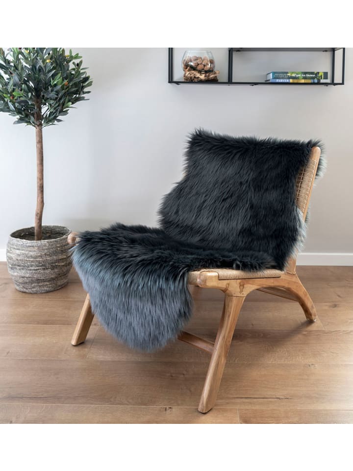 ebuy24 Lammfell Laila Grau 60 x 180 cm günstig kaufen onesize