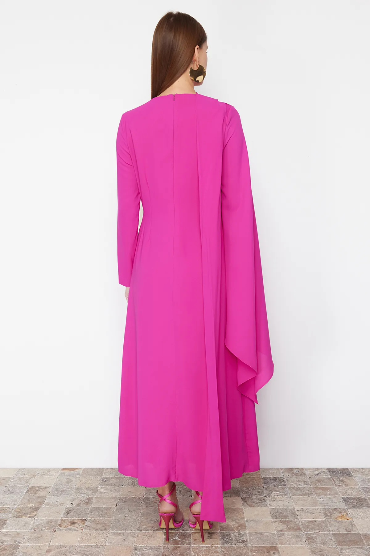 Trendyol Modest  Fuchsia Abendkleid mit Schalkragen TCTSS24DB00036