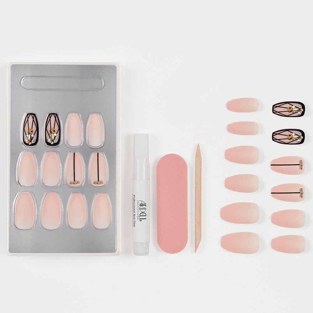 Ongles artificiels prêts à poser Ardell avec accessoires