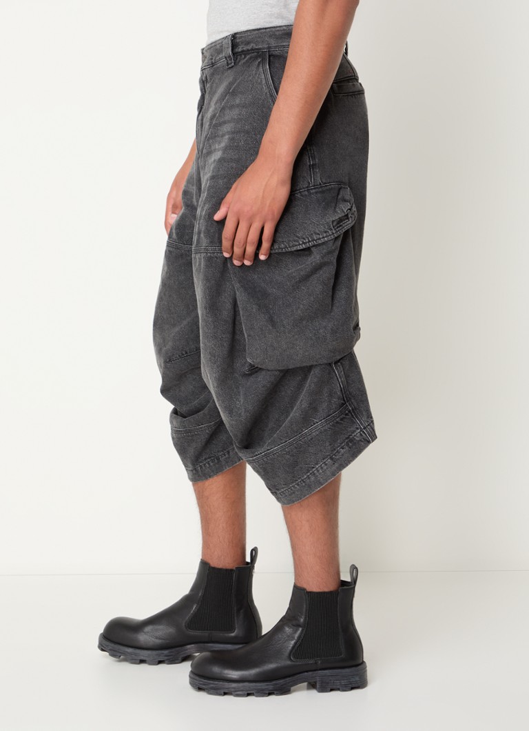 Pantaloni scurți cargo Diesel D-Arne cu croială largă în denim spălat colorat