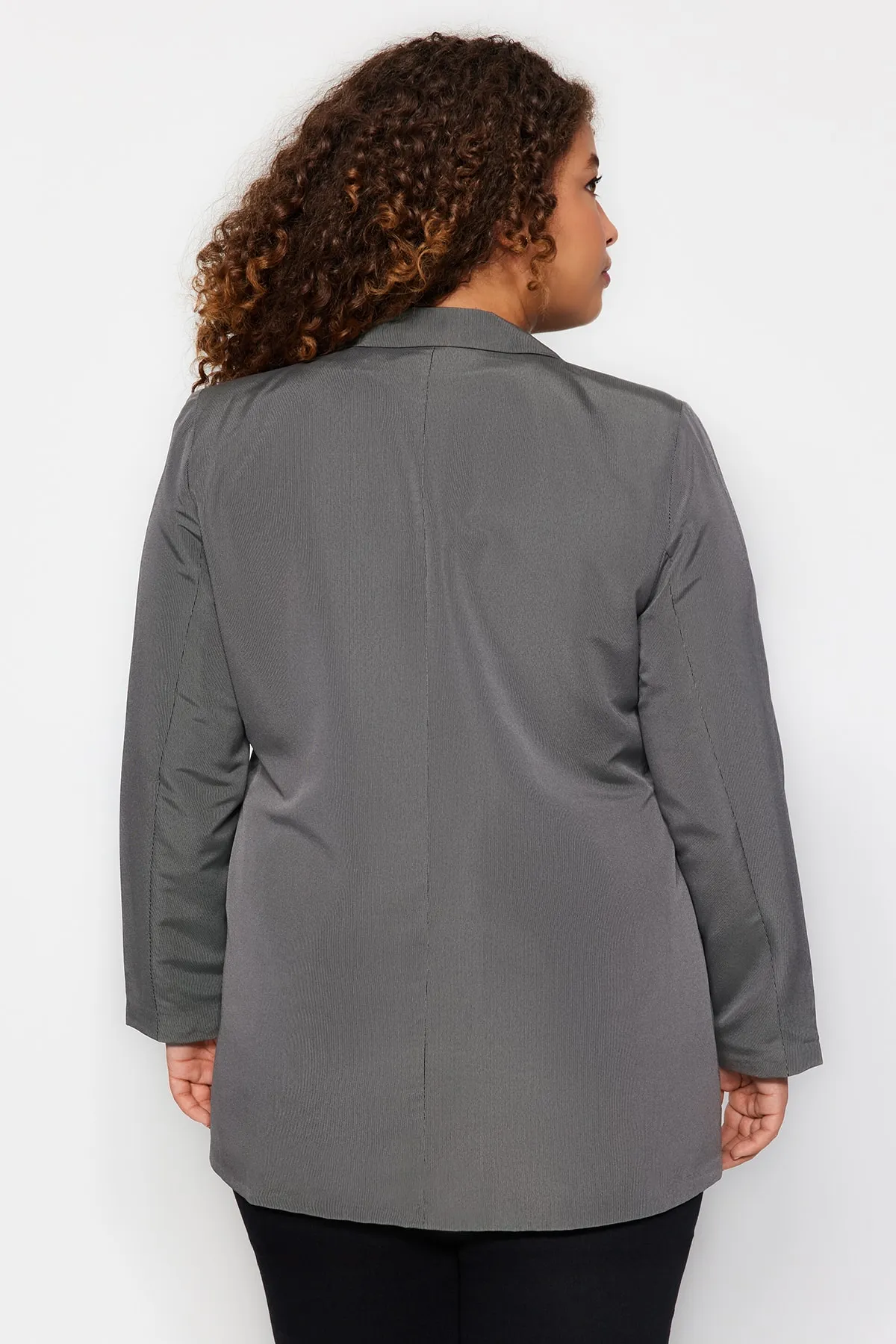 Trendyol Curve  Graue, zweireihige Blazerjacke mit Futter und Verschluss TBBAW24AG00003