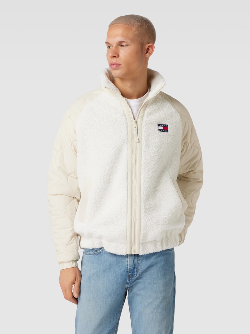 Sherpa Jacket mit Label-Patch in offwhite