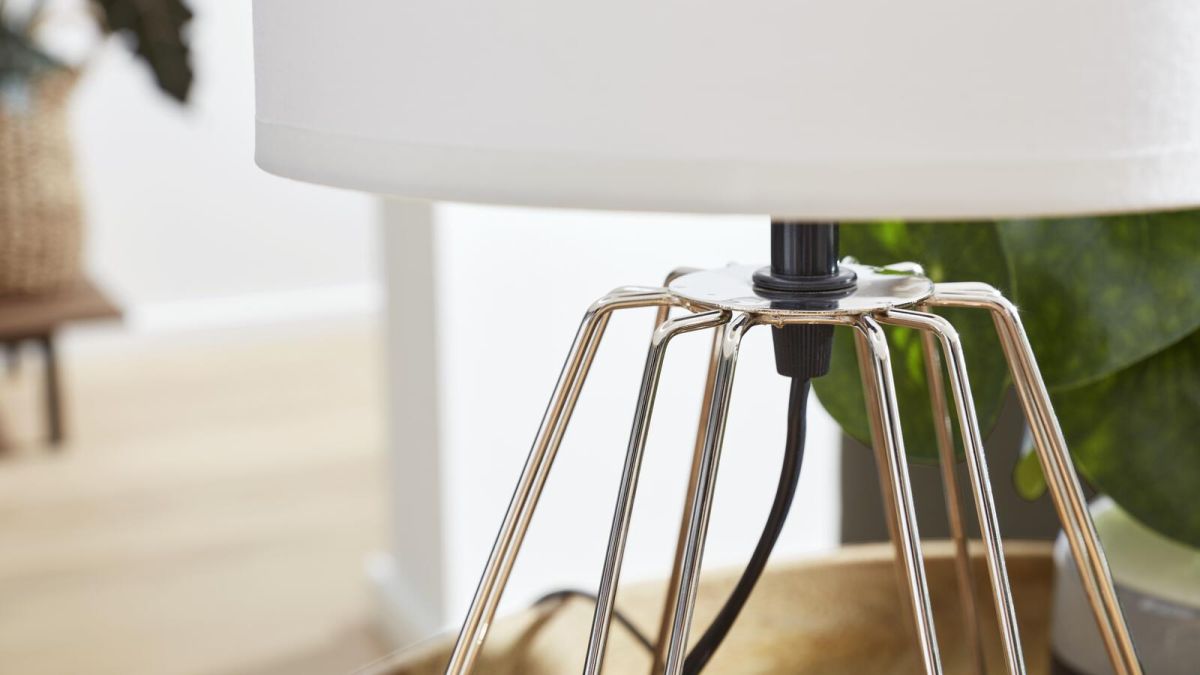 Interliving Tischlampe 9338 Weiß